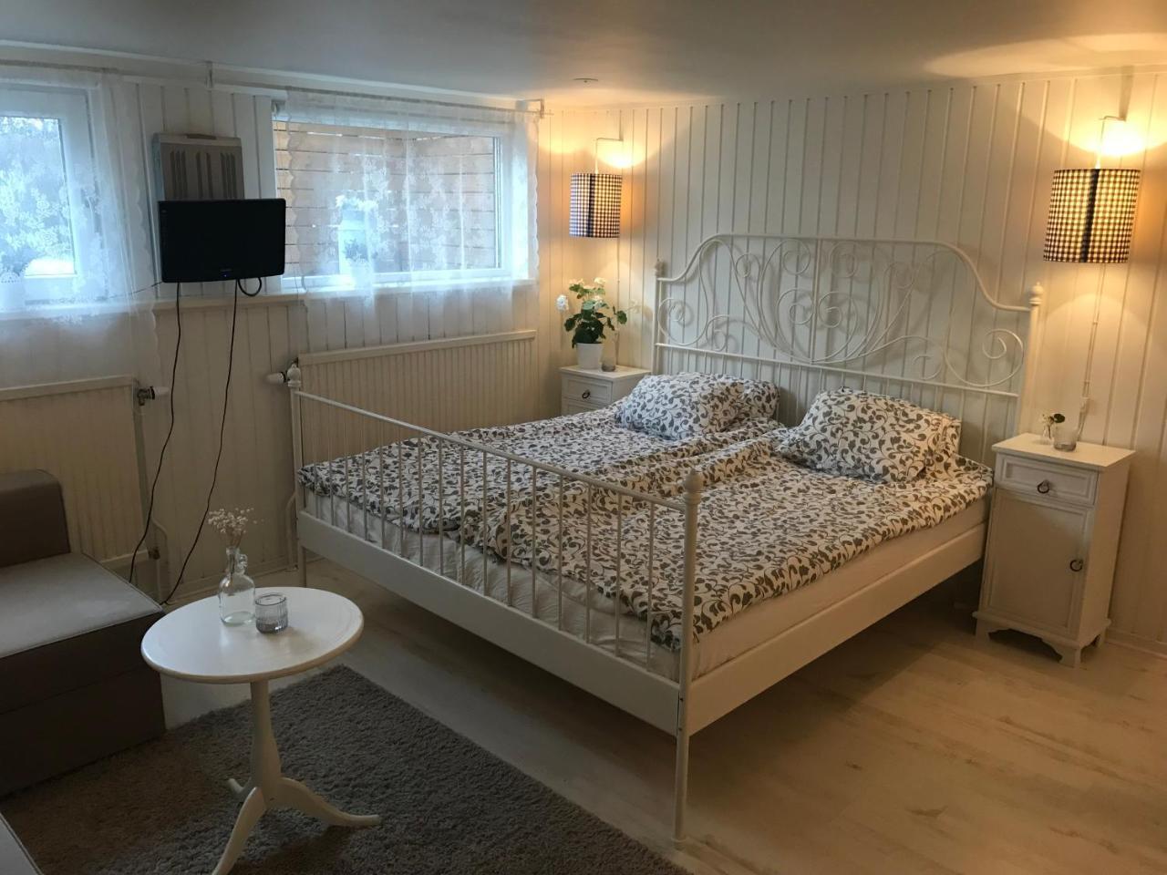 Room With Pentry, Separate Entrance, No Cardpayment Gränna Екстериор снимка